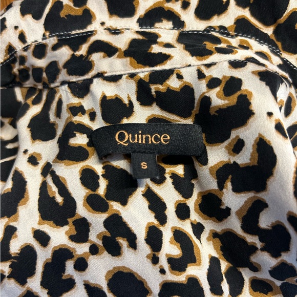 Quince Washable Stretch Silk Notch Collar Blouse in Leopard Print, Size Small - Picture 11 of 12